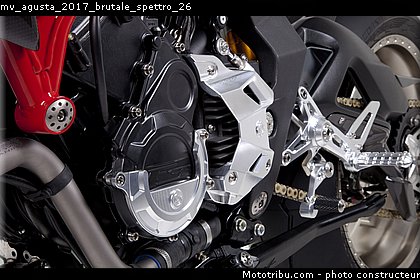 mv_agusta_2017_brutale_spettro_26.jpg