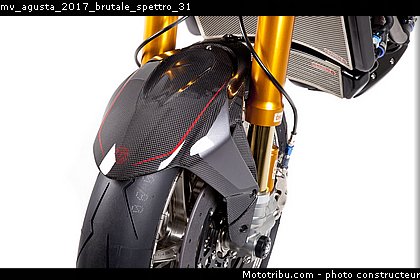 mv_agusta_2017_brutale_spettro_31.jpg