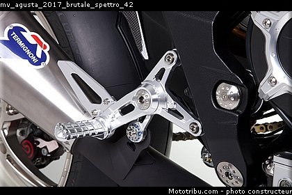 mv_agusta_2017_brutale_spettro_42.jpg