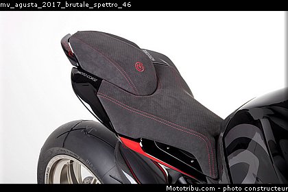 mv_agusta_2017_brutale_spettro_46.jpg