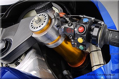 motogp_2017_suzuki_gsx_rr_001.jpg