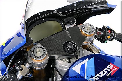 motogp_2017_suzuki_gsx_rr_007.jpg