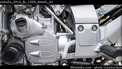 yamaha_2016_fjr_1300_details_01.jpg