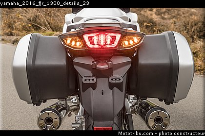 yamaha_2016_fjr_1300_details_23.jpg