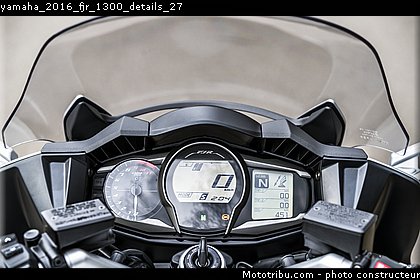 yamaha_2016_fjr_1300_details_27.jpg
