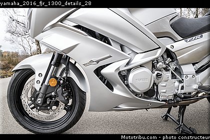 yamaha_2016_fjr_1300_details_28.jpg