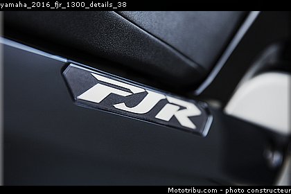 yamaha_2016_fjr_1300_details_38.jpg