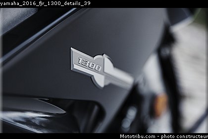 yamaha_2016_fjr_1300_details_39.jpg