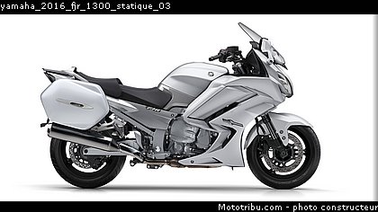 yamaha_2016_fjr_1300_statique_03.jpg