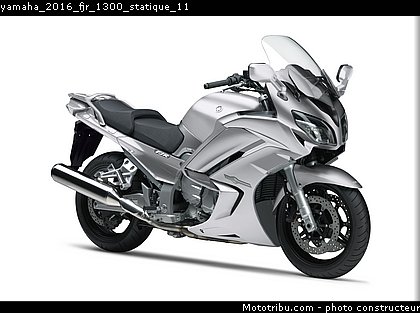 yamaha_2016_fjr_1300_statique_11.jpg
