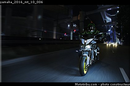 yamaha_2016_mt_10_006.jpg