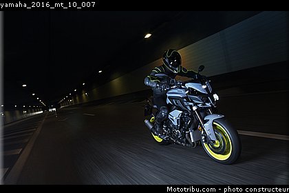 yamaha_2016_mt_10_007.jpg