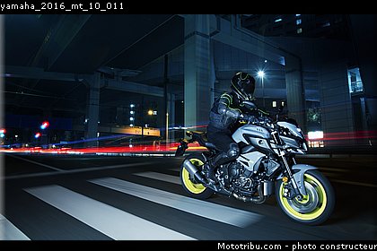 yamaha_2016_mt_10_011.jpg