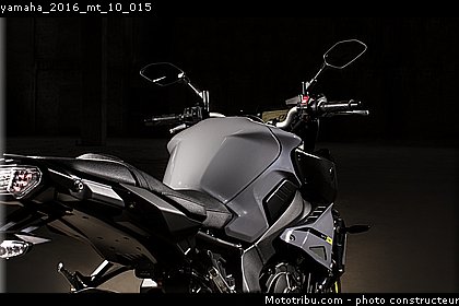 yamaha_2016_mt_10_015.jpg