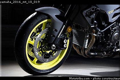yamaha_2016_mt_10_019.jpg