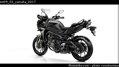 mt09_03_yamaha_2017.jpg