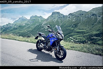 mt09_09_yamaha_2017.jpg