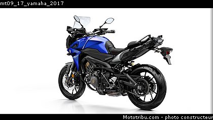 mt09_17_yamaha_2017.jpg
