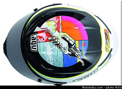 wish_7_casque_valentino_rossi_agv.jpg